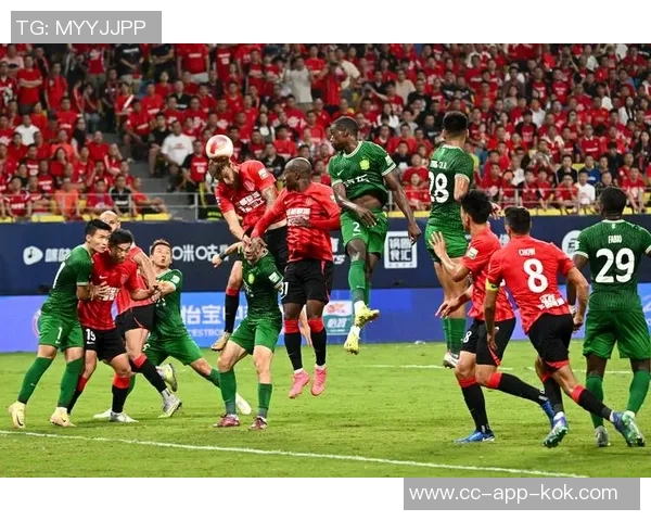 山东泰山足球俱乐部成为中超首支积分突破1500分的球队荣耀时刻